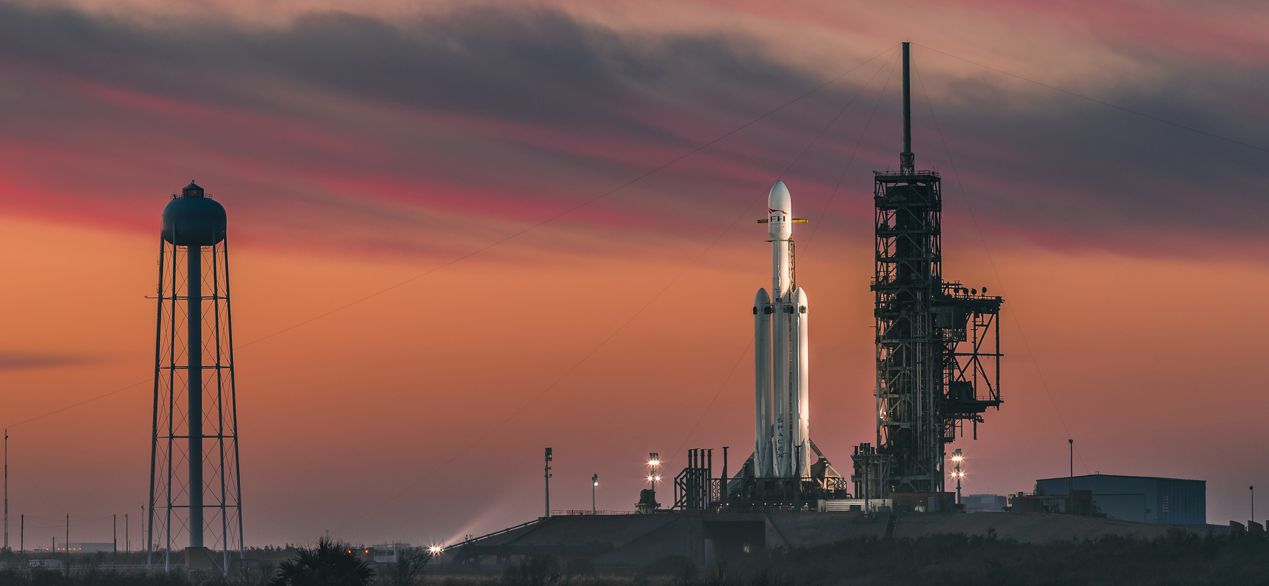 Falcon Heavy — view 1