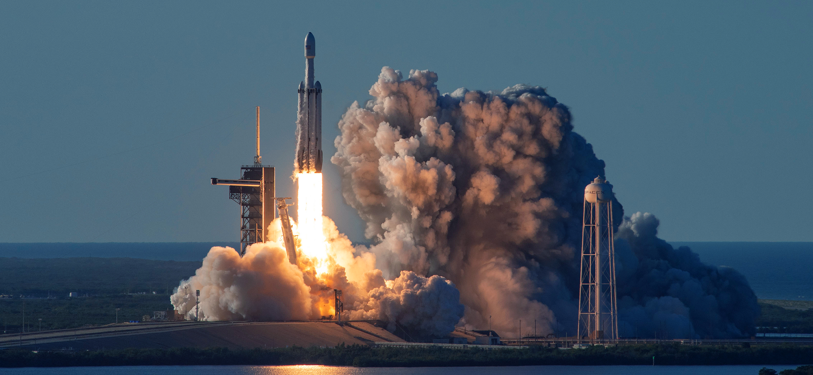 Falcon Heavy — view 3
